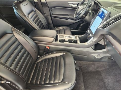 Used 2024 Ford Edge SEL image 14