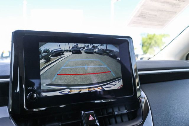 Used 2025 Toyota Corolla LE FWD image 31