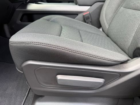 New 2026 RAM 1500 Express AWD/4WD image 14