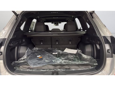 Used 2026 Subaru Forester Premium AWD/4WD image 37