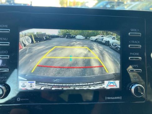 Used 2022 Toyota Camry SE image 24