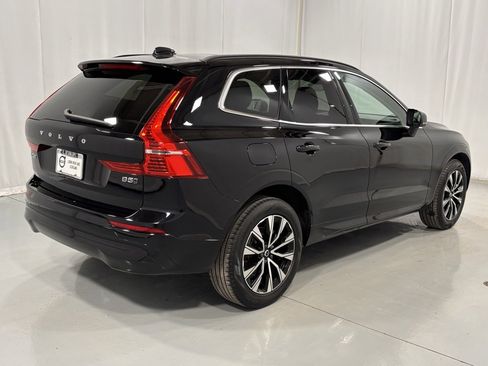 Certified 2023 Volvo XC60 B5 Core w/ Climate Package image 6