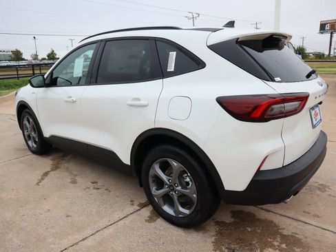 New 2026 Ford Escape ST-Line w/ Tech Pack #1 FWD image 23