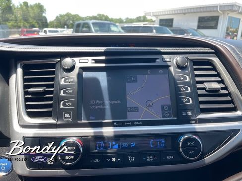 Used 2019 Toyota Highlander Limited AWD/4WD image 5