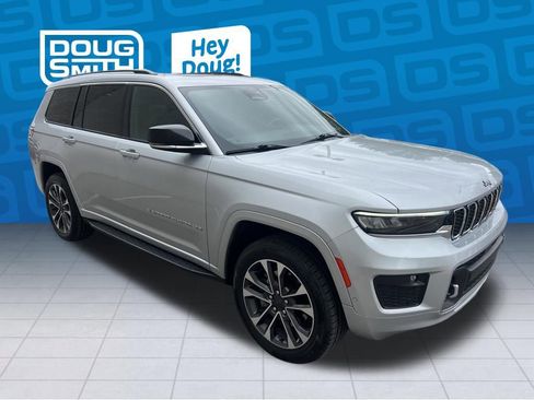 Certified 2021 Jeep Grand Cherokee L Overland w/ Luxury Tech Group IV AWD/4WD image 7