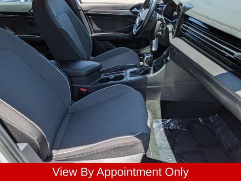 Used 2025 Volkswagen Jetta Sport FWD image 28