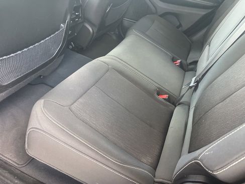 Used 2023 Jeep Grand Cherokee Laredo image 33