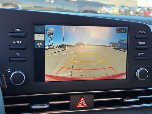 Used 2025 Hyundai Elantra Sport image 14