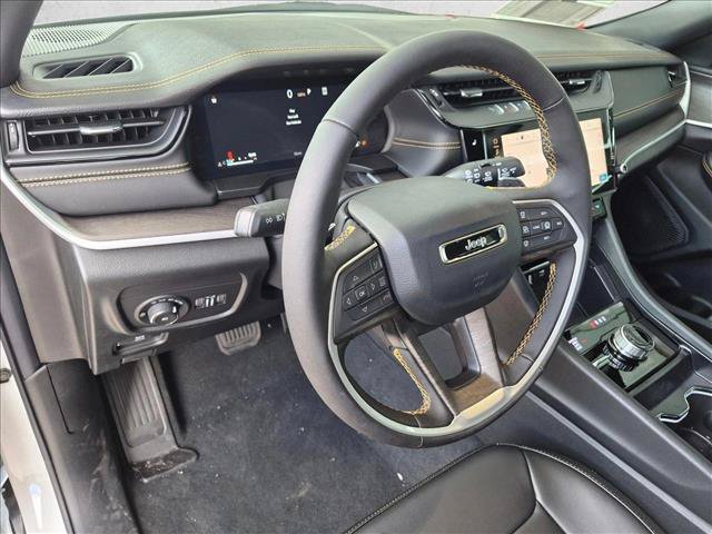 New 2026 Jeep Grand Cherokee Limited AWD/4WD image 3