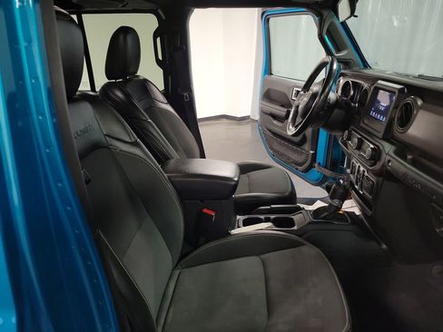 Used 2020 Jeep Wrangler Unlimited Sport image 21