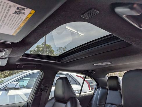Used 2025 Toyota Corolla XSE FWD image 18