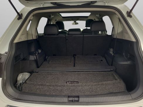 Used 2019 Volkswagen Tiguan SE image 27