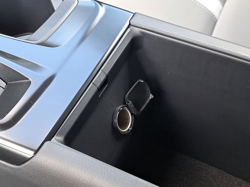 New 2025 Toyota Camry SE image 26