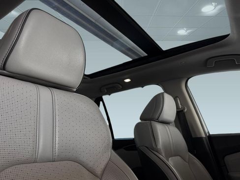 Certified 2023 Honda Pilot Elite image 25