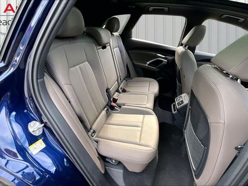 Used 2025 Audi Q5 Premium w/ Convenience Package AWD/4WD image 25