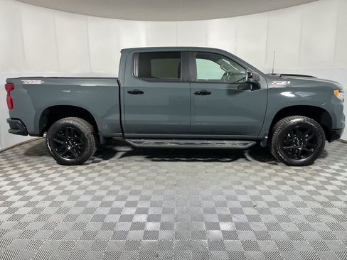 Used 2025 Chevrolet Silverado 1500 LT Trail Boss w/ Protection Package AWD/4WD image 9