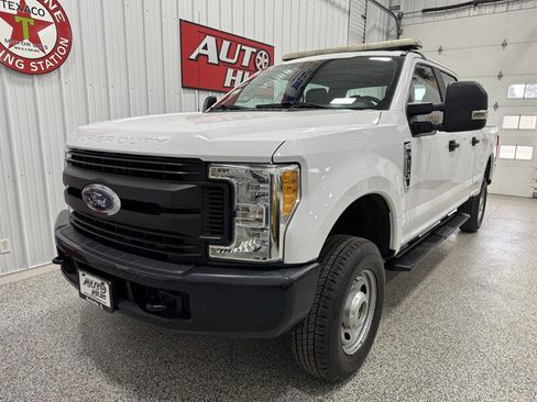 Used 2017 Ford F250 XL w/ Power Equipment Group image 2