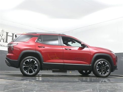 New 2026 Chevrolet Equinox LT w/ Convenience Package II image 31