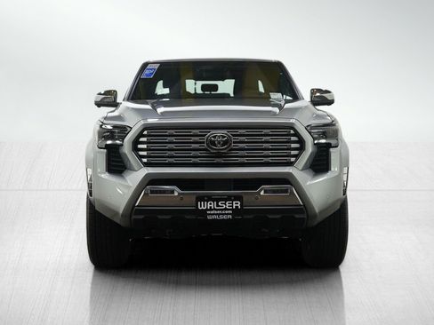 Used 2024 Toyota Tacoma Limited image 8
