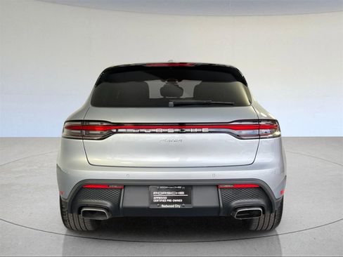 Used 2025 Porsche Macan image 7