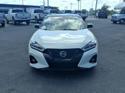 Used 2021 Nissan Maxima SR w/ Sport Mat Group FWD image 8