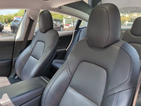 Used 2018 Tesla Model 3 Long Range RWD image 12