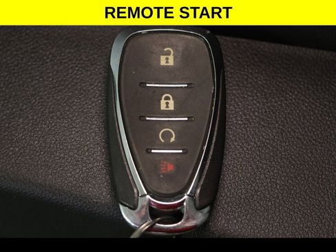 Certified 2024 Chevrolet Trax RS w/ Driver Confidence Package FWD image 10