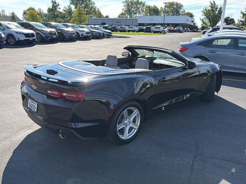 Used 2023 Chevrolet Camaro LT RWD image 8