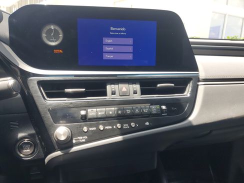 Certified 2023 Lexus ES 350 w/ Accessory Package (Z2) FWD image 24