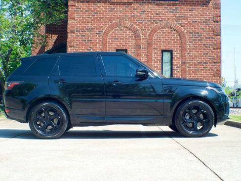Used 2018 Land Rover Range Rover Sport HSE image 4