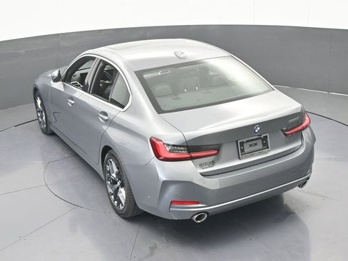 Used 2025 BMW 330i Sedan image 52