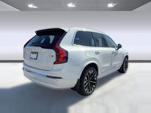 New 2026 Volvo XC90 B5 Plus w/ Protection Package image 9