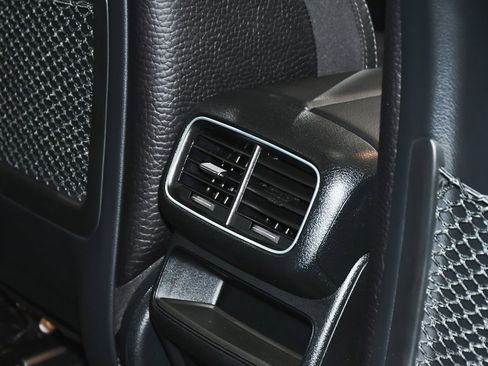 Used 2023 Mercedes-Benz GLE 450 4MATIC image 55