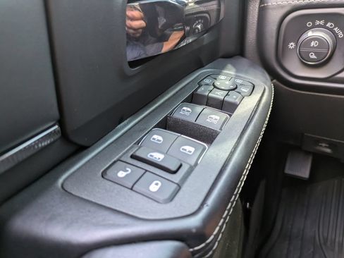 Used 2025 RAM 2500 Rebel w/ Rebel Level 2 Equipment Group AWD/4WD image 27