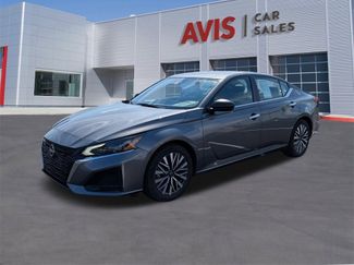 Used 2024 Nissan Altima 2.5 SV image 1