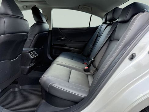Certified 2024 Lexus ES 300h w/ Premium Package FWD image 21
