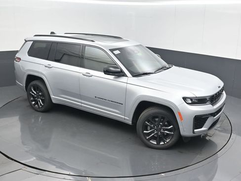 New 2026 Jeep Grand Cherokee L Limited AWD/4WD image 42