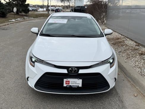 Certified 2023 Toyota Corolla LE image 32