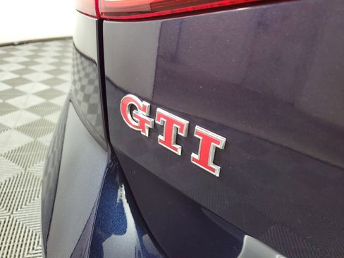Used 2019 Volkswagen GTI Autobahn image 7