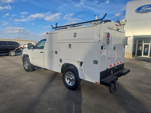 Used 2015 Chevrolet Silverado 3500 W/T image 4