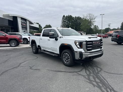 New 2026 GMC Sierra 2500 SLT w/ SLT Premium Package AWD/4WD image 17