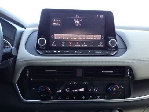 Used 2021 Nissan Rogue SL image 30