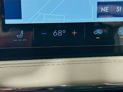 New 2026 Lincoln Corsair Premiere FWD image 22