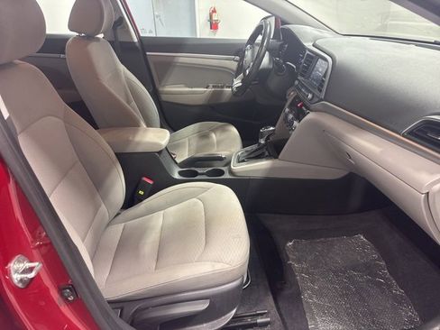 Used 2019 Hyundai Elantra Value Edition image 18
