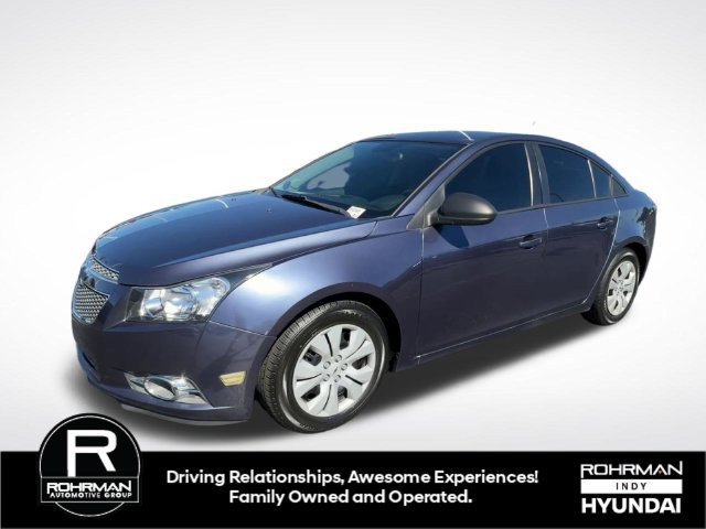 Used 2013 Chevrolet Cruze LS FWD image 4
