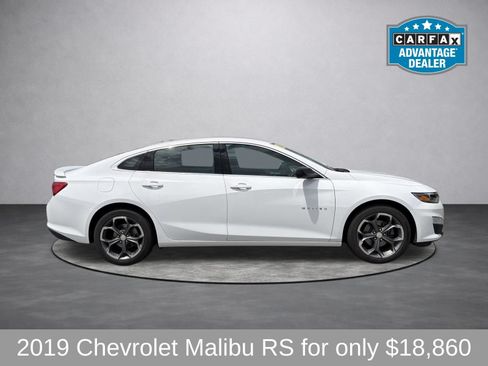 Used 2019 Chevrolet Malibu RS FWD image 2