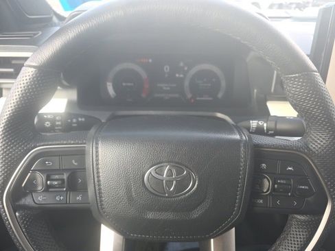 Used 2024 Toyota Tacoma TRD Sport w/ TRD Sport Upgrade Package image 12