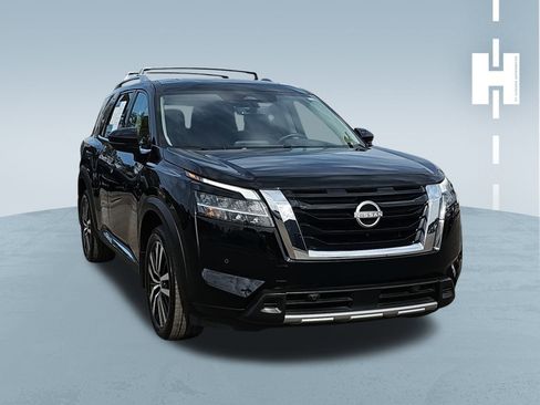 Used 2024 Nissan Pathfinder Platinum w/ Cargo Package image 1