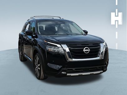 Used 2024 Nissan Pathfinder Platinum w/ Cargo Package