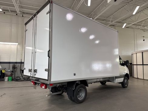 Used 2023 Mercedes-Benz Sprinter 3500 image 7
